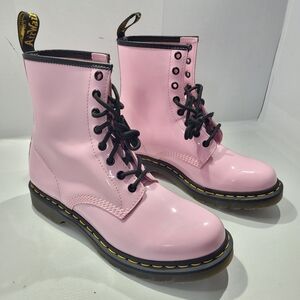 DR. MARTENS 1460 WOMEN'S PALE PINK PATENT LEATHER LACE UP BOOT SIZE 10 NWOB